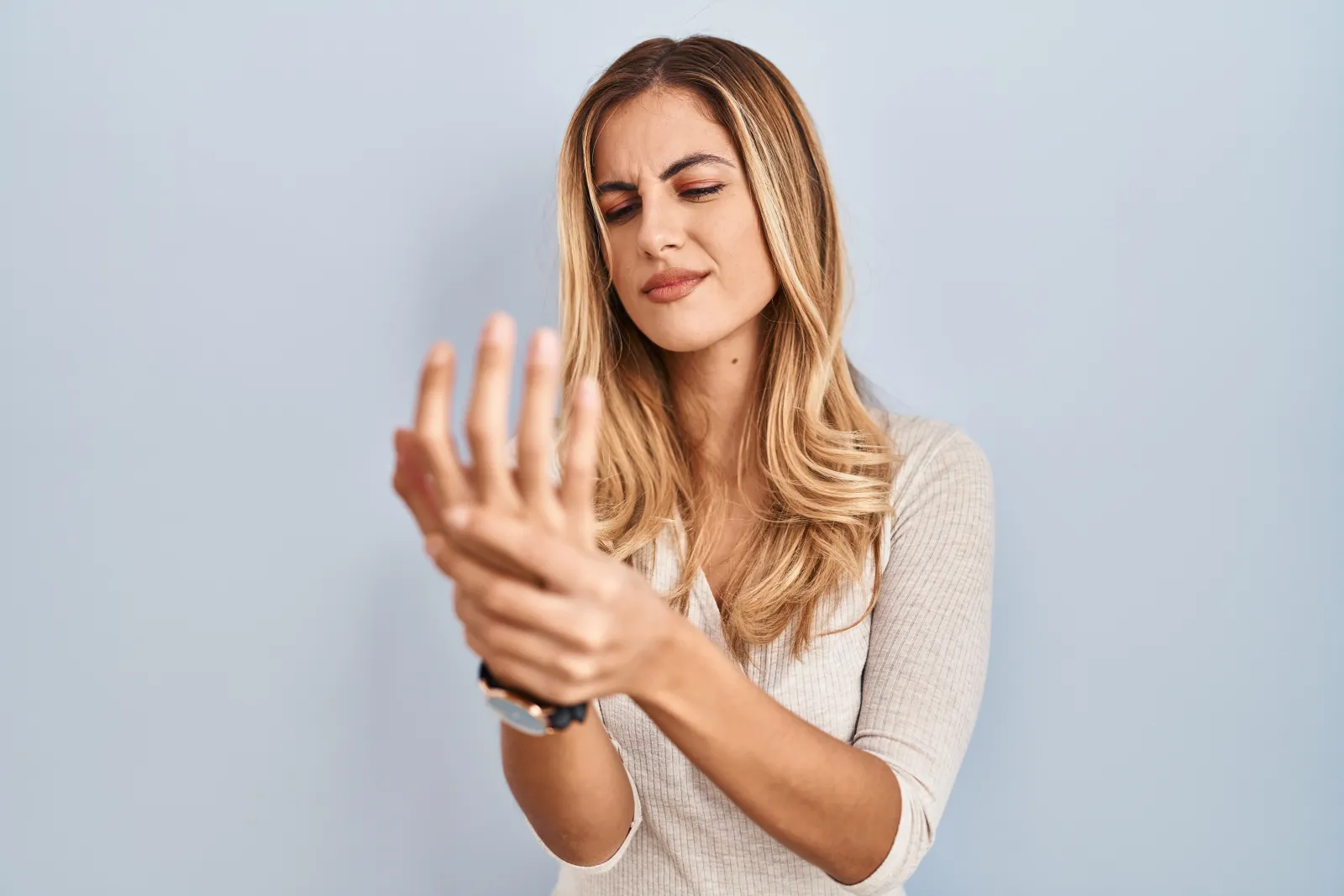 Rheumatoid Arthritis: Symptoms, Causes and Early Signs You Should Know