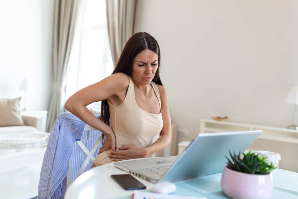 Common Sciatica Symptoms and When to Seek Treatment