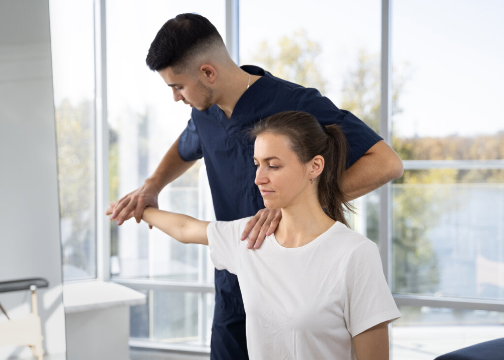 Women consulting a physiotherapist in Dubai - Bridges Speech Center
